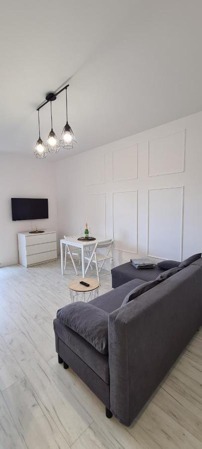 44 - Apartamenty Siedlce - Nowy Apartament W Centrum Przy Ul Czerwonego Krzyza Exteriér fotografie