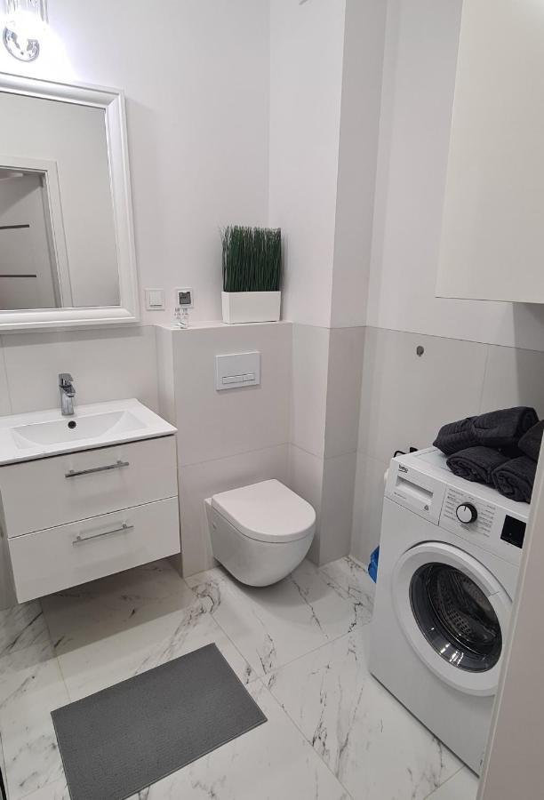 44 - Apartamenty Siedlce - Nowy Apartament W Centrum Przy Ul Czerwonego Krzyza Exteriér fotografie