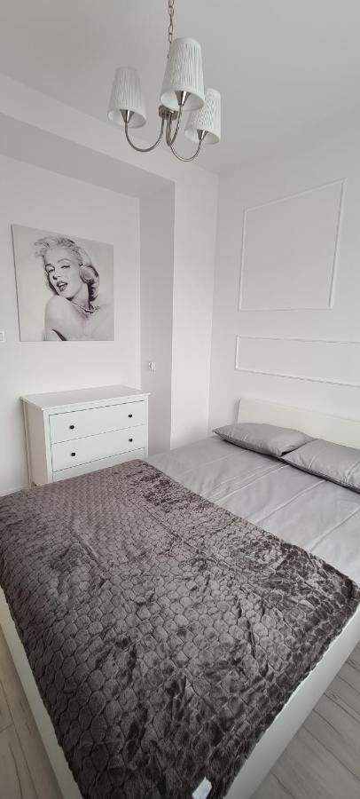 44 - Apartamenty Siedlce - Nowy Apartament W Centrum Przy Ul Czerwonego Krzyza Exteriér fotografie